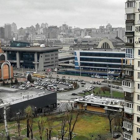 Апартаменты Патриарха Скрипника 7,ЖД вокзал, Ультрамарин Киев Экстерьер фото